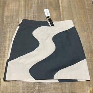 Milly Modern Couture Two-Tone Wave Print Mini Skirt in Black and Cream NEW